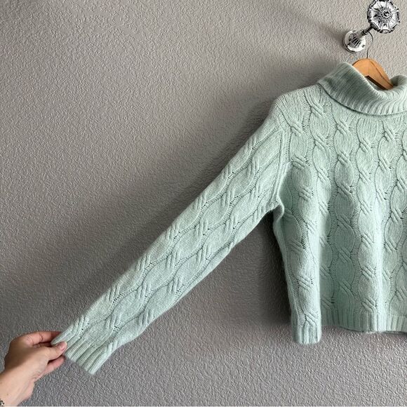 Alexandra Bartlett Wool Sweater Crop Turtle Neck Soft Sky Blue Long Sleeve Sz XL - Picture 2 of 6